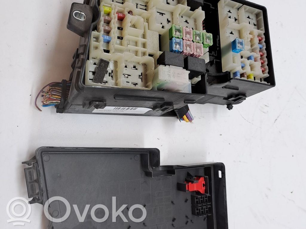 Ford C-MAX I Fuse module 