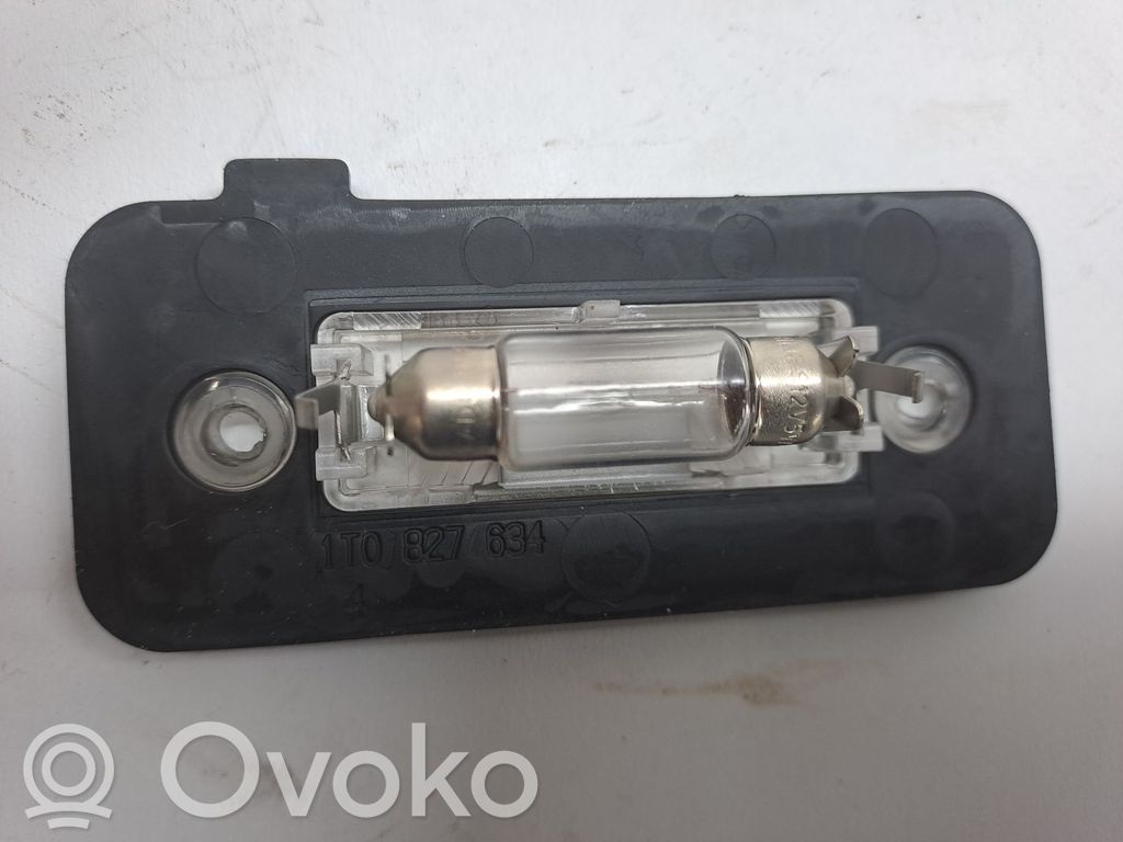 Volkswagen Touran I Luce targa