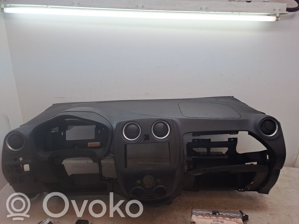 Seat set   682003VV1B,985153VV0A,985103VW0C