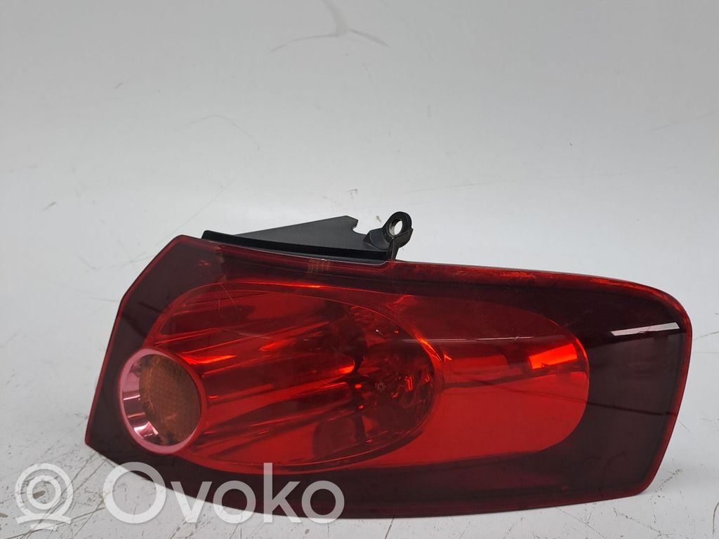 Fiat Croma Takavalon polttimo 