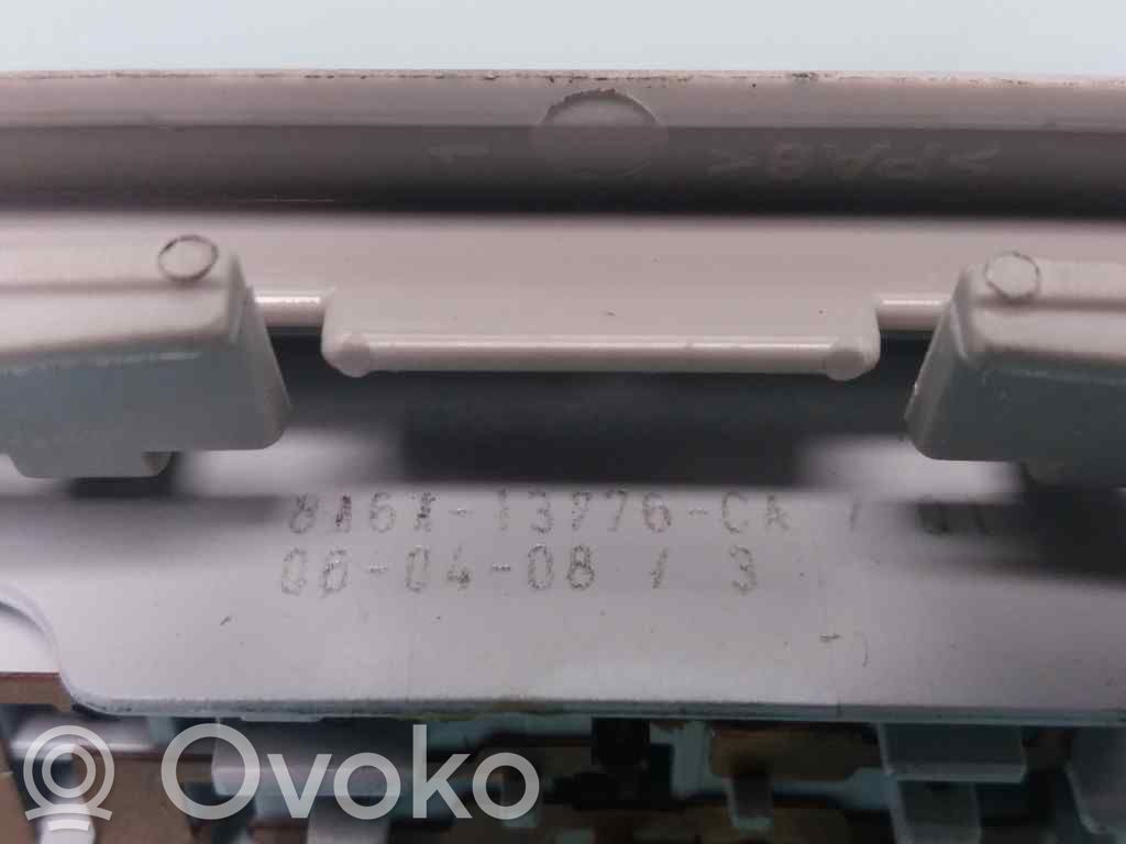 Apšvietimo konsolės apdaila   8A6A13776CA