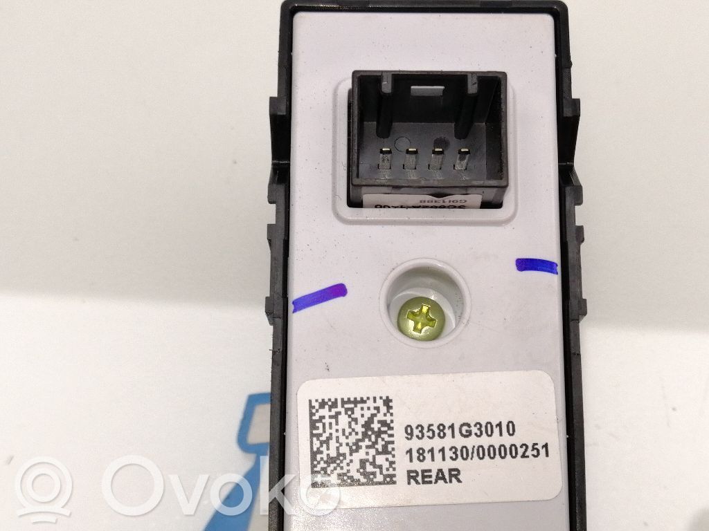 Electric window control switch   93581G3010