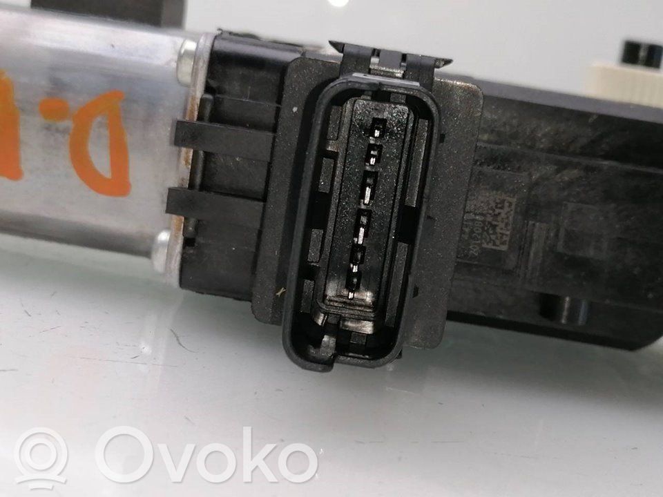 Motor del regulador de la ventanilla de la puerta delantera   82460G5010