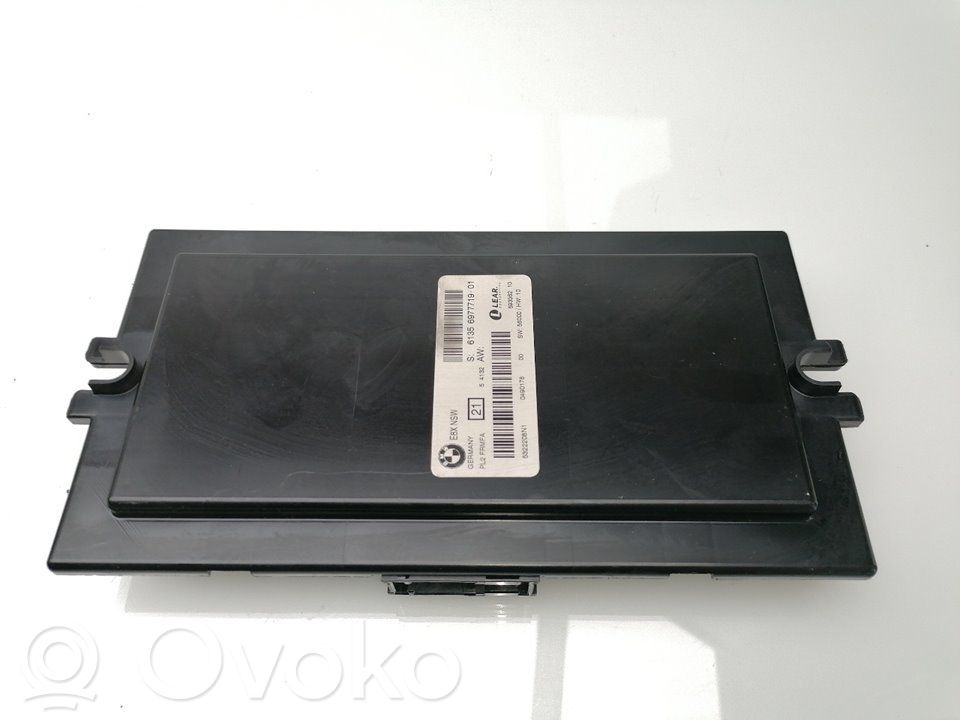 BMW 1 E82 E88 Central body control module 