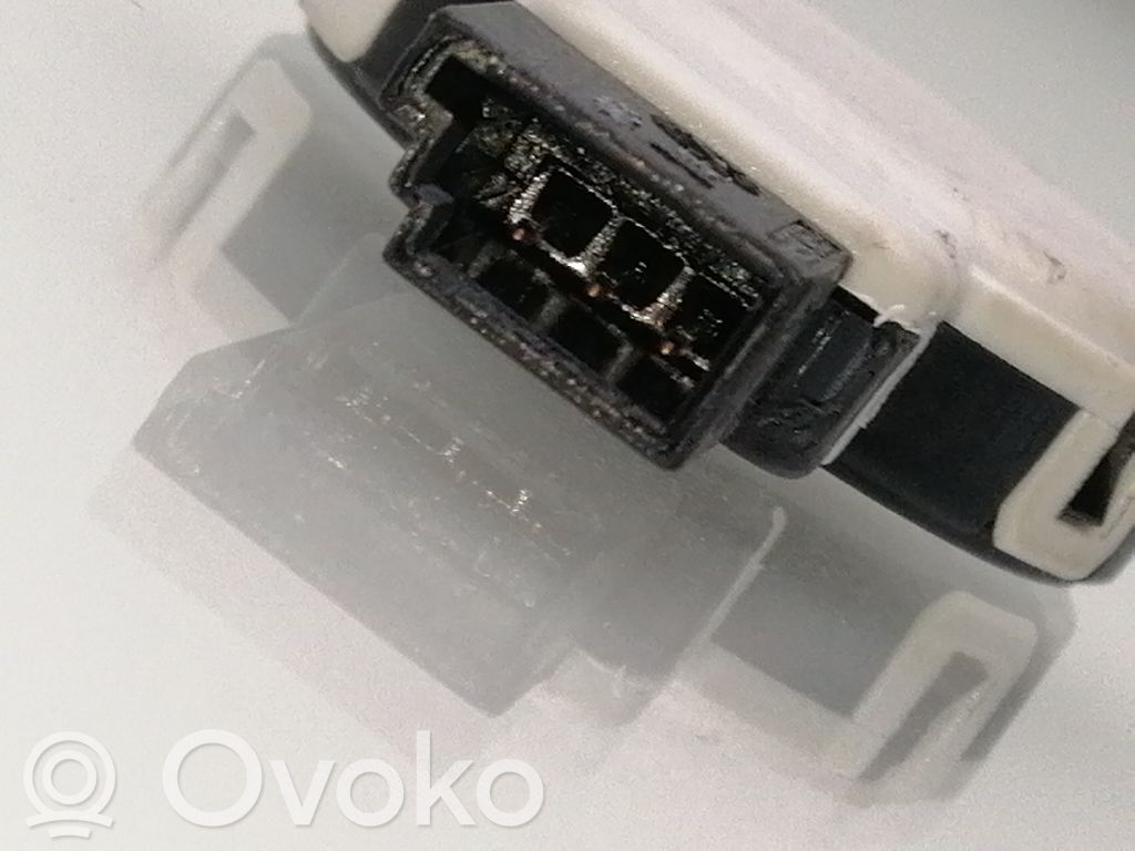 Sensor   F1ET17D547AA