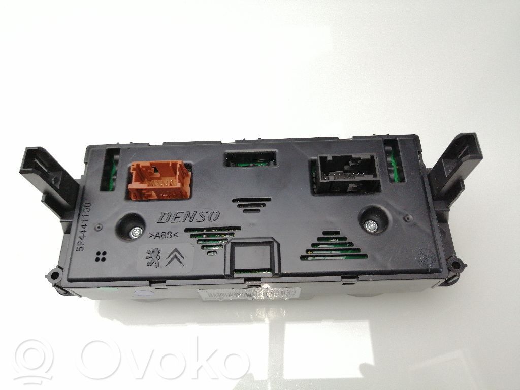 Citroen C-Elysée Climate control unit 