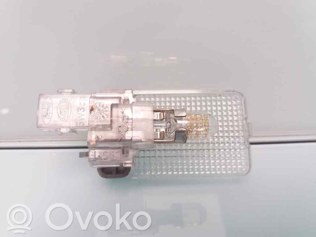 Headlining lighting console trim   C95YF