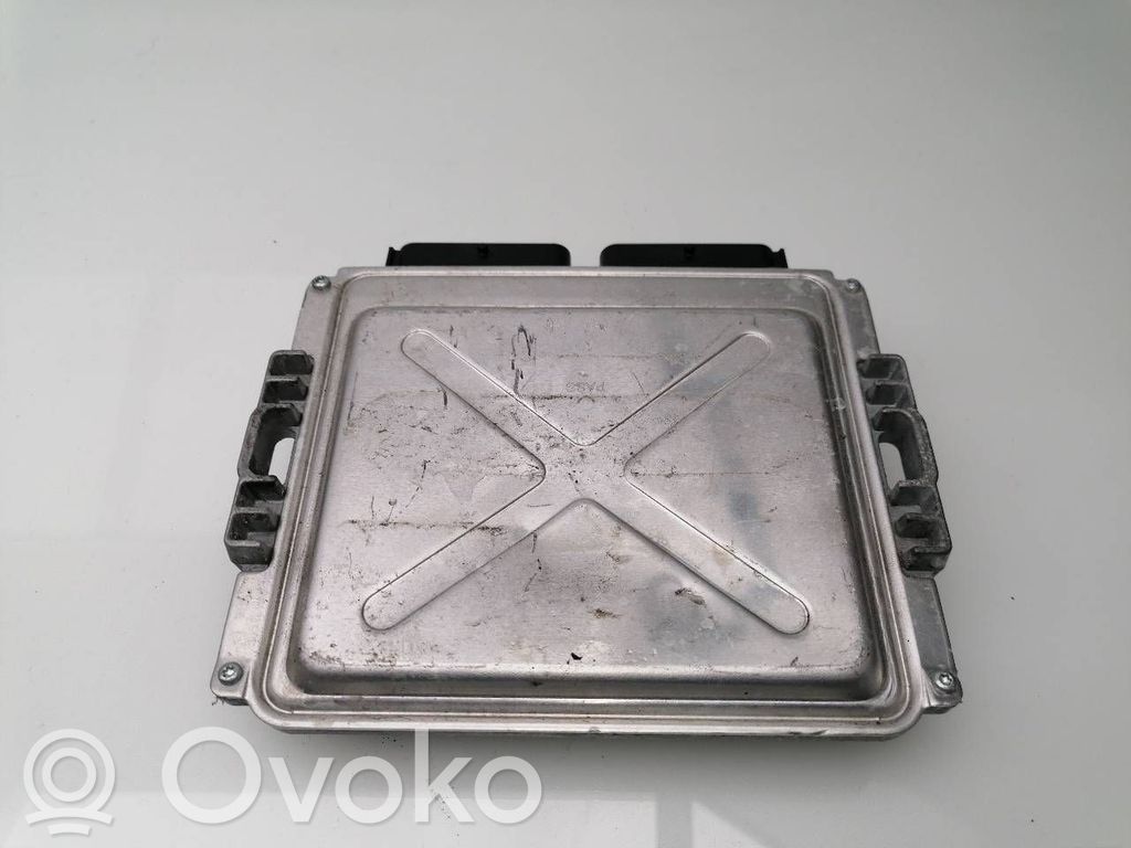 Renault Clio IV Engine control unit/module ECU 