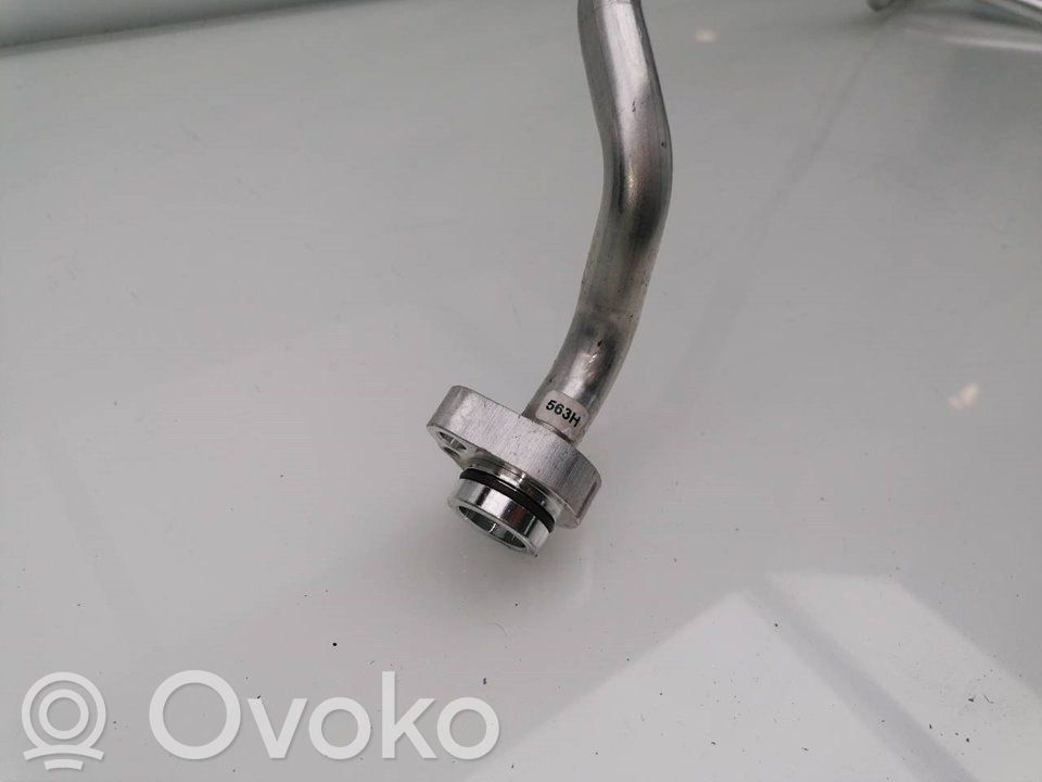 A/C-laitteen joustava liitosmuhvi   5Q0816743H