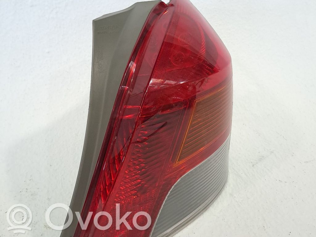 Toyota Yaris Bec lampă spate 