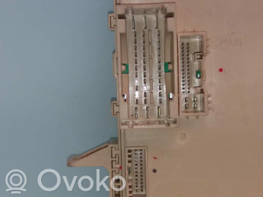 Hyundai Elantra Módulo de fusible 
