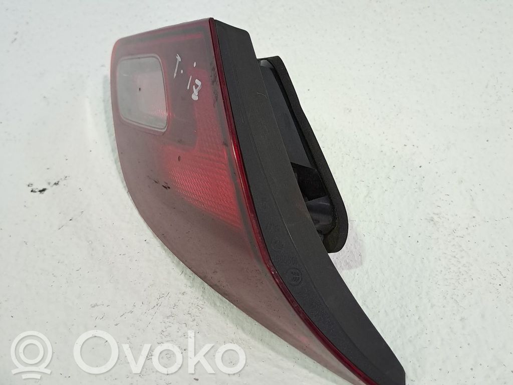 Opel Astra J Takavalon polttimo 