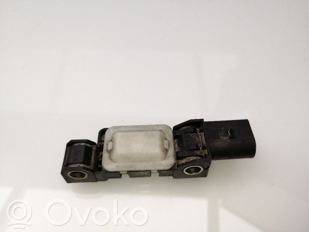 Sensor   7L0909606C,0232L20Q68ZJ