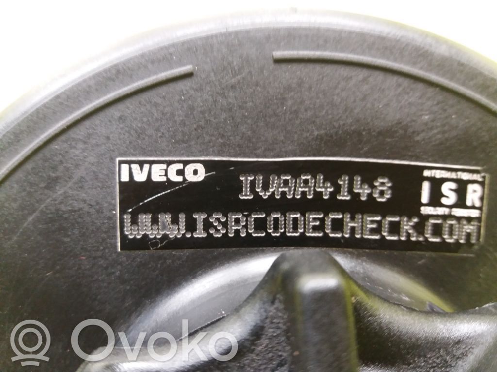 Ohjaustehostimen nestesäiliö   IVAA4148