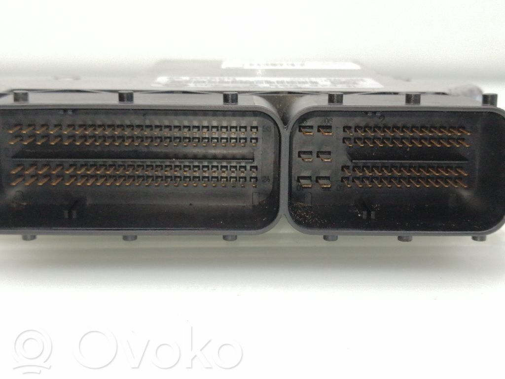BMW 1 E82 E88 Unité de commande, module ECU de moteur 