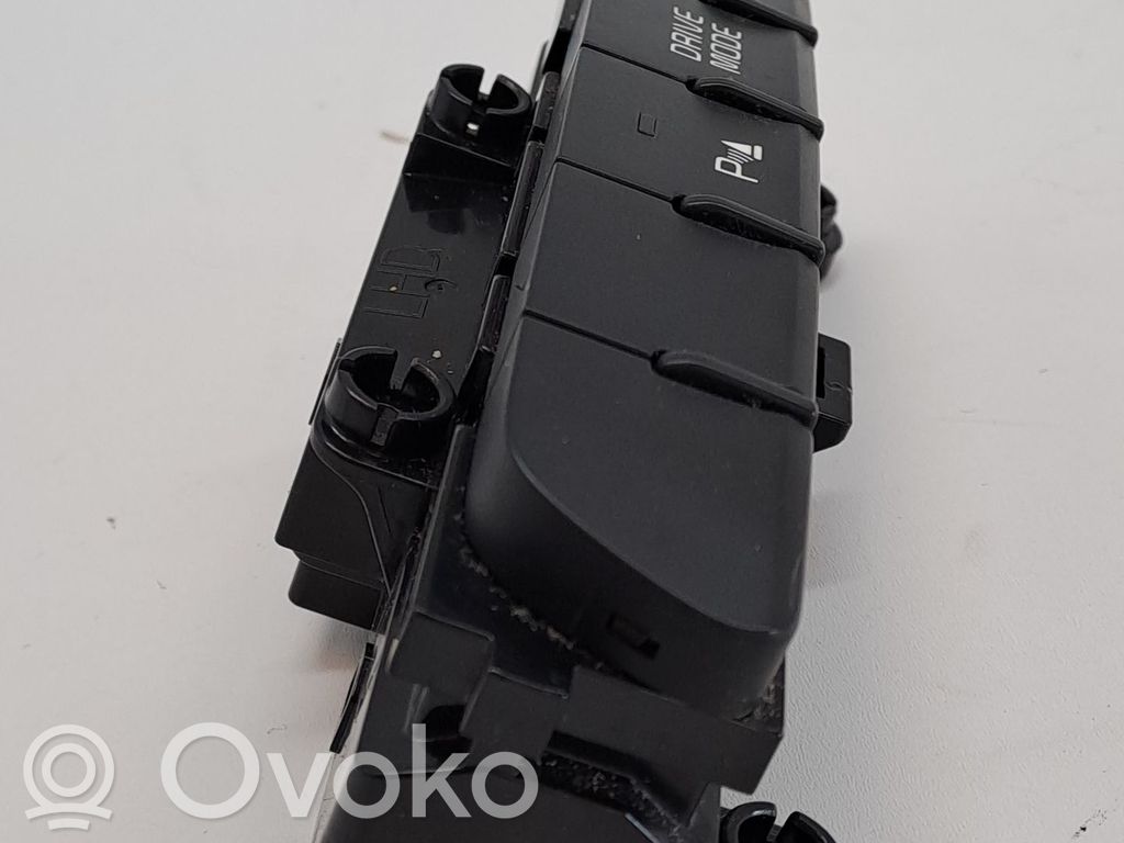 Central body control module   93300H8AF0