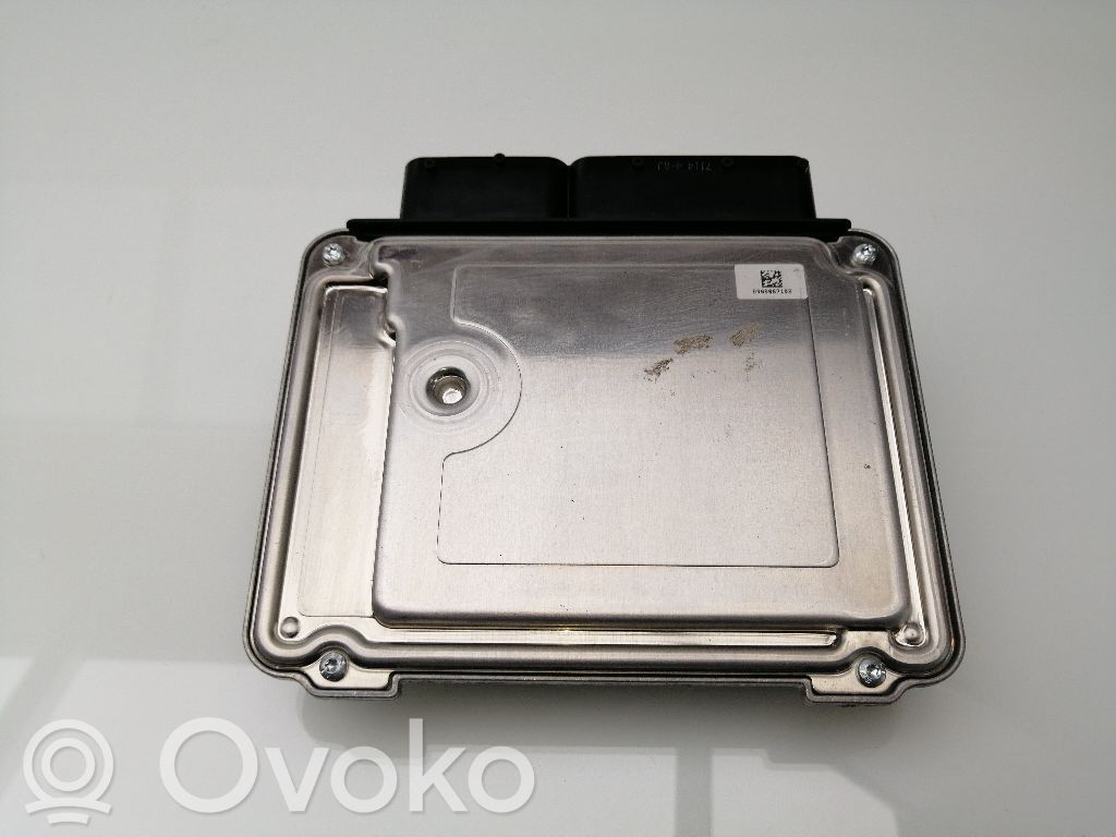 Komputer / Sterownik ECU silnika   03L906018JM,0281019052,15417763