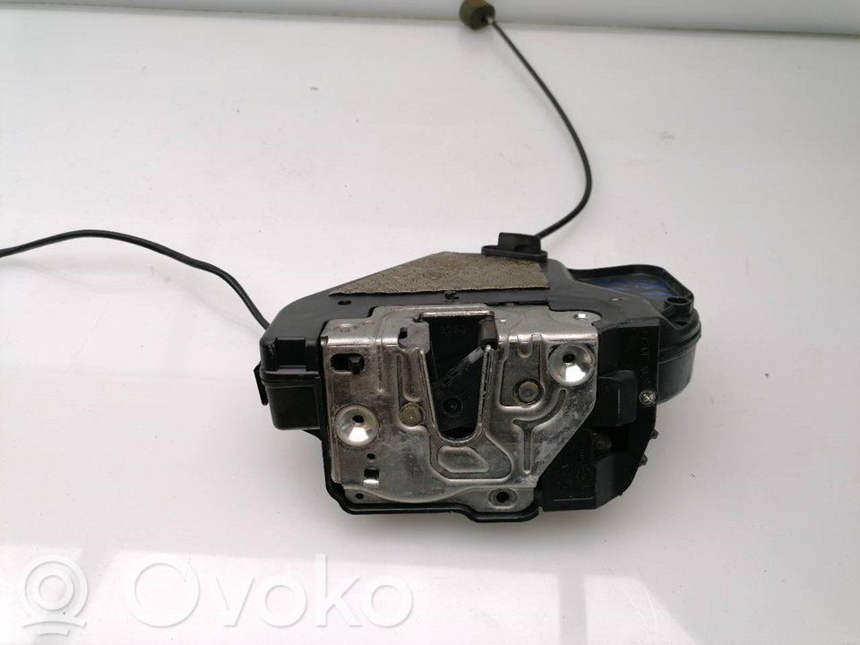 Cerradura de puerta trasera   2117300535