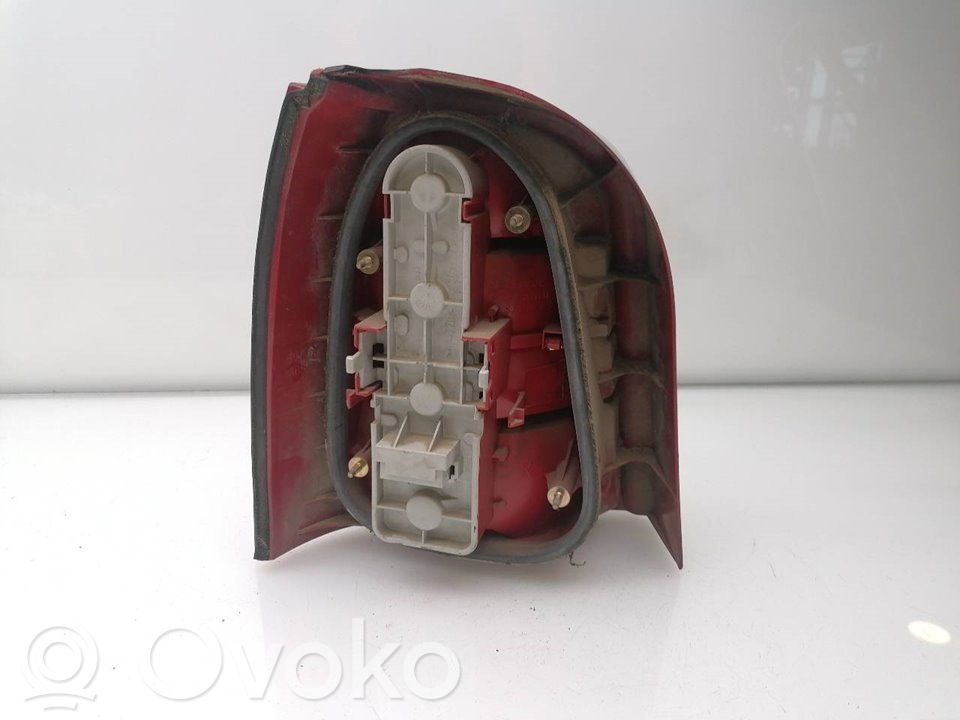 Audi A4 S4 B6 8E 8H Ampoule, feu stop / feu arrière