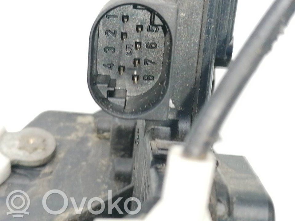Etuoven lukko   51217011244