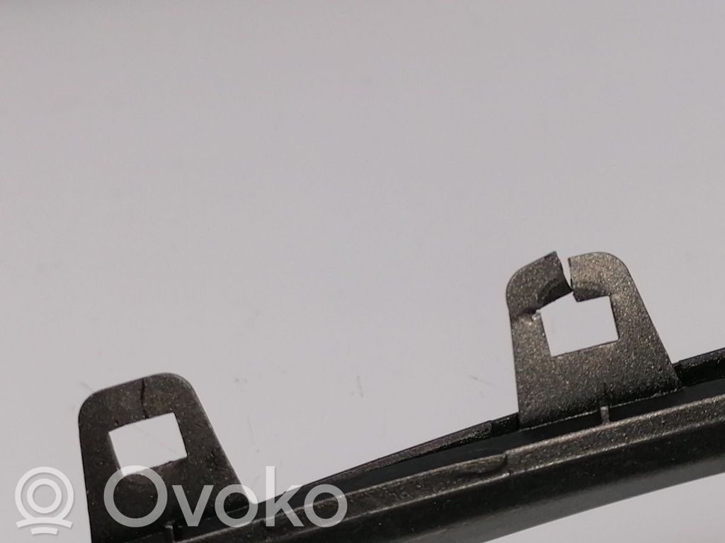 Moldura del panel   66076FG130