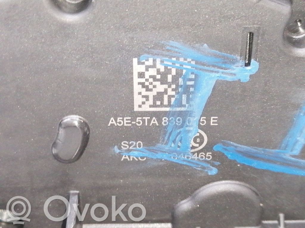Skoda Fabia Mk1 (6Y) Serratura portiera posteriore