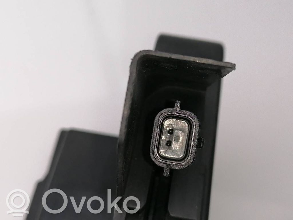 Takaoven lukko   825022281RC