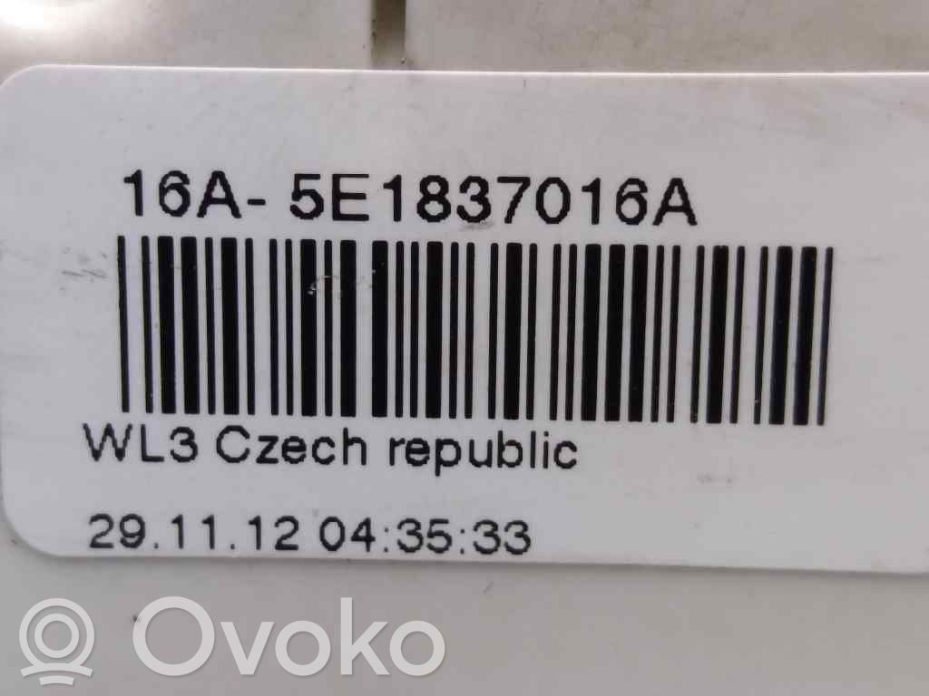 Skoda Rapid (NH) Încuietoare ușă față 