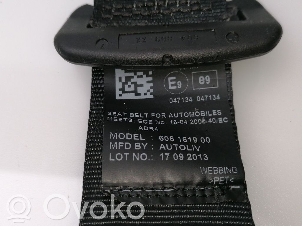 Nissan Qashqai Pas bezpieczeństwa fotela tylnego środkowego 