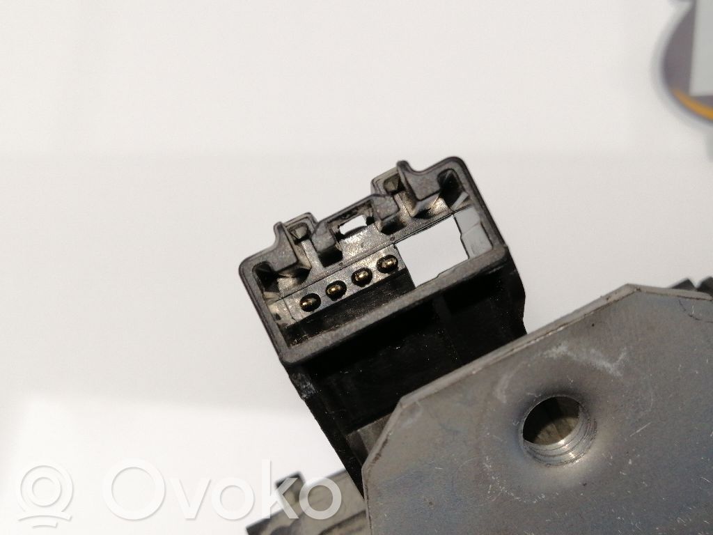 Ford C-MAX I Loquet de verrouillage de hayon