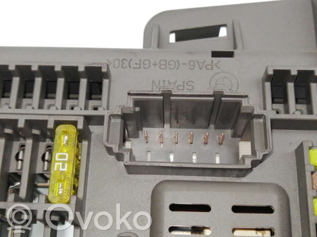 Módulo de fusible   6931687