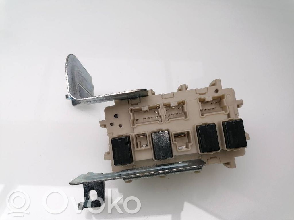 Nissan NP300 Modul siguranțe