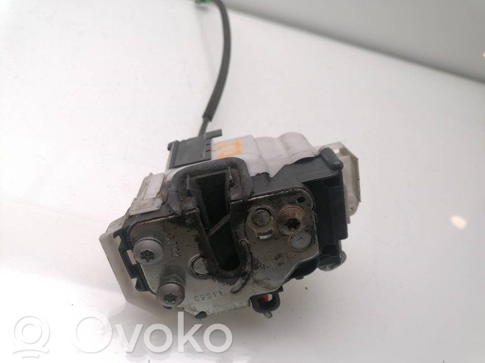 Etuoven lukko   1677091080