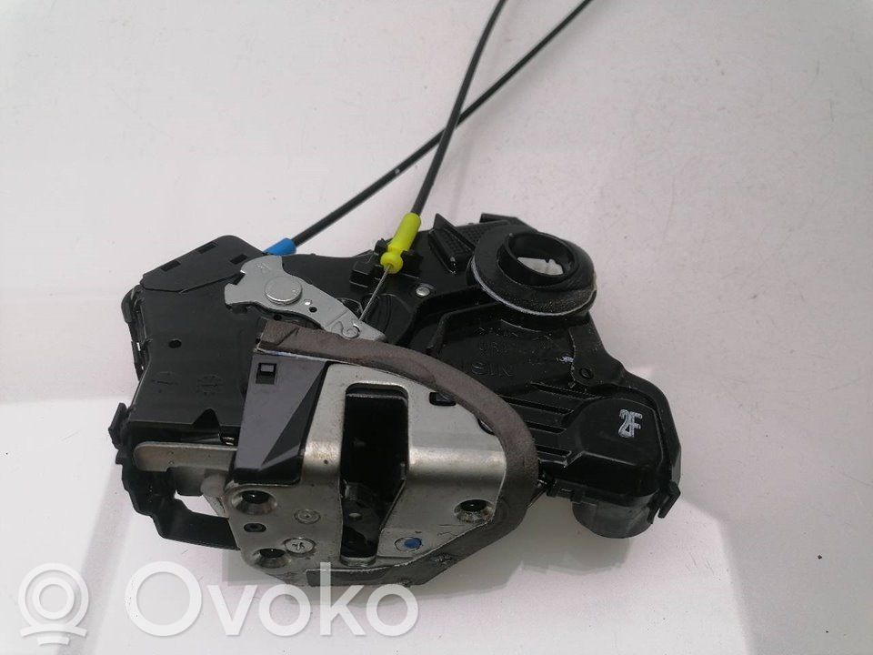 Toyota Auris 150 Serratura portiera anteriore