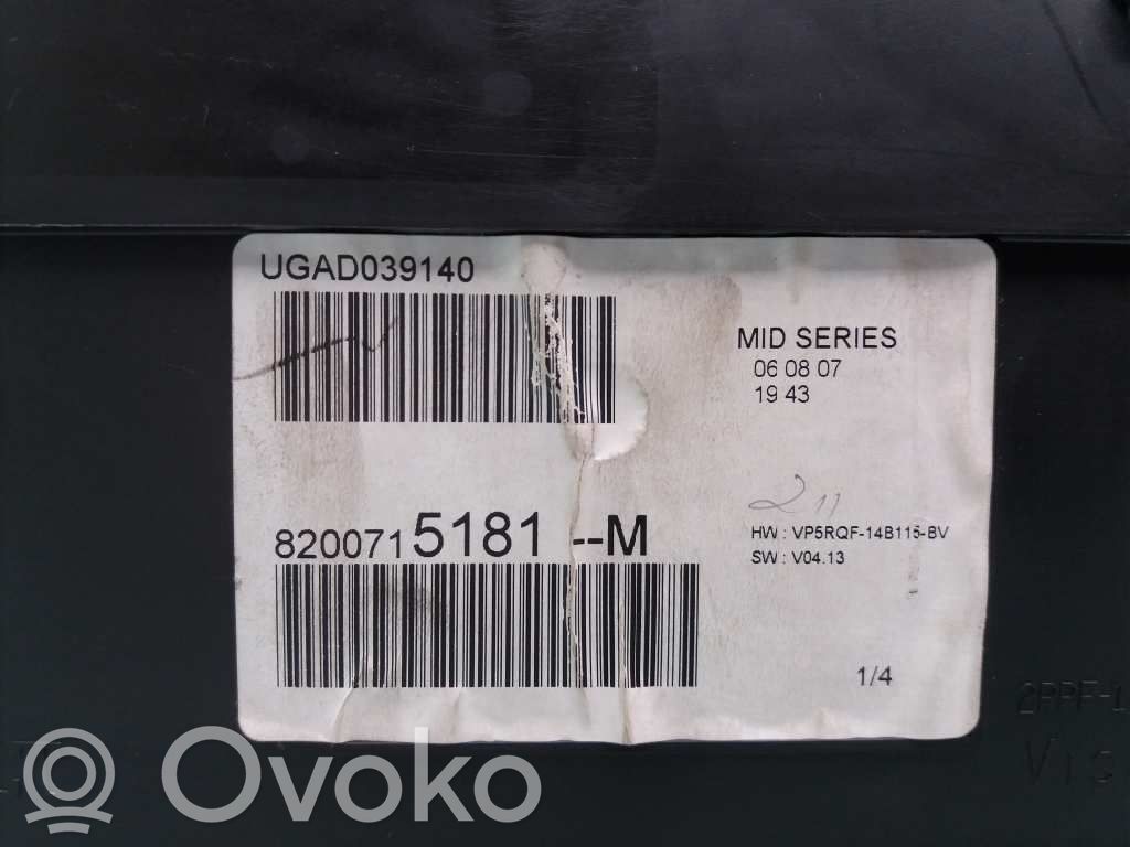 Renault Clio III Licznik / Prędkościomierz 