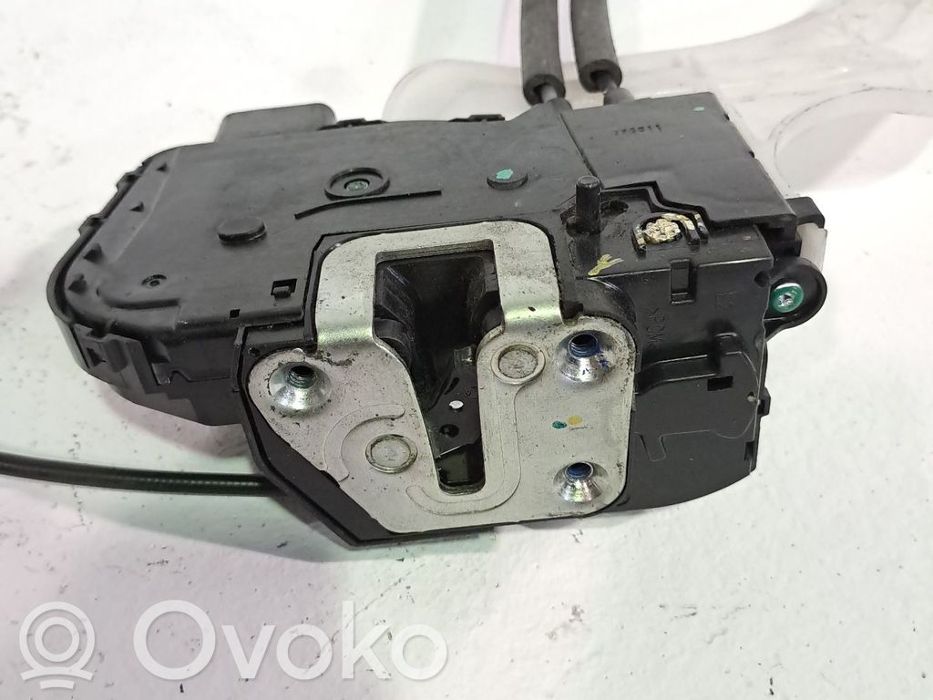 Cerradura de puerta trasera   814102Y010