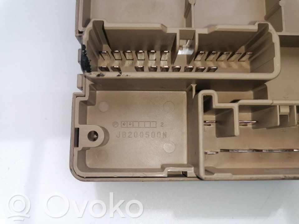 Módulo de fusible   JB200500N