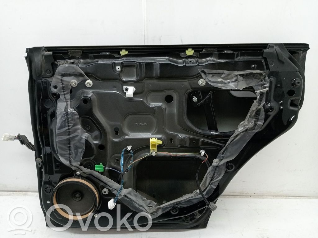 Subaru Legacy Puerta trasera 
