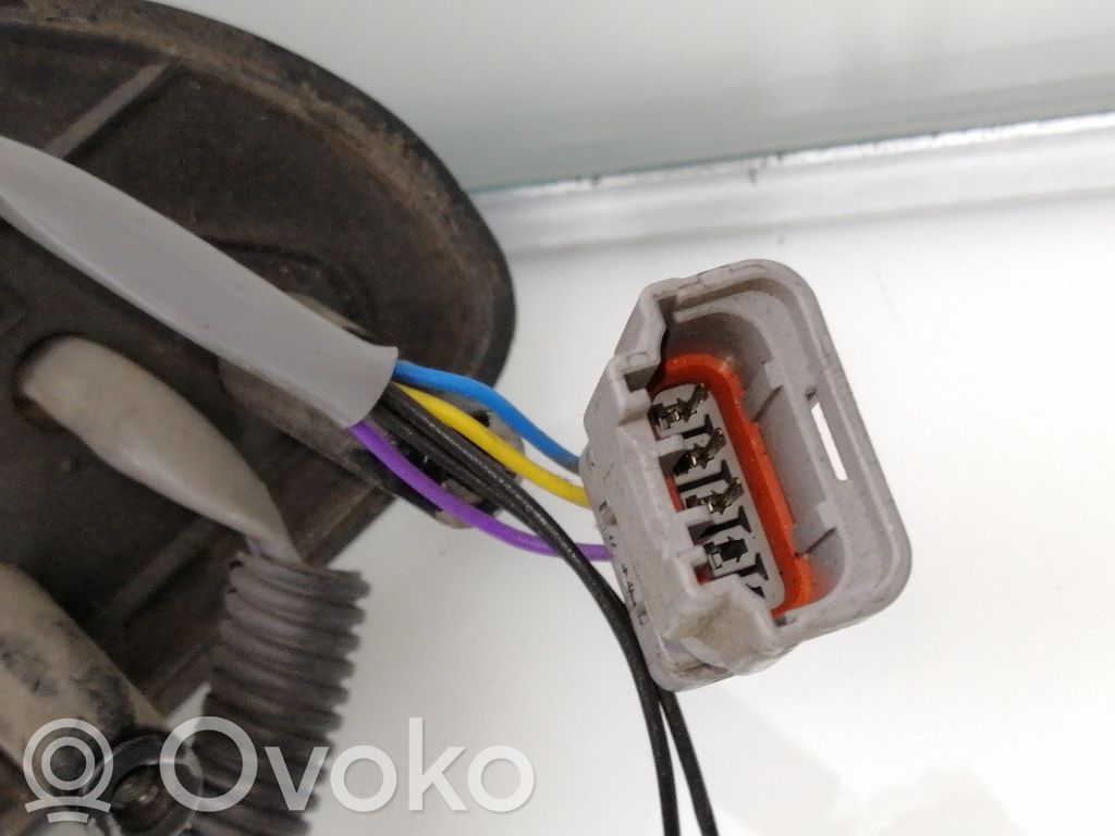 Nissan Navara Elektryczne lusterko boczne drzwi 