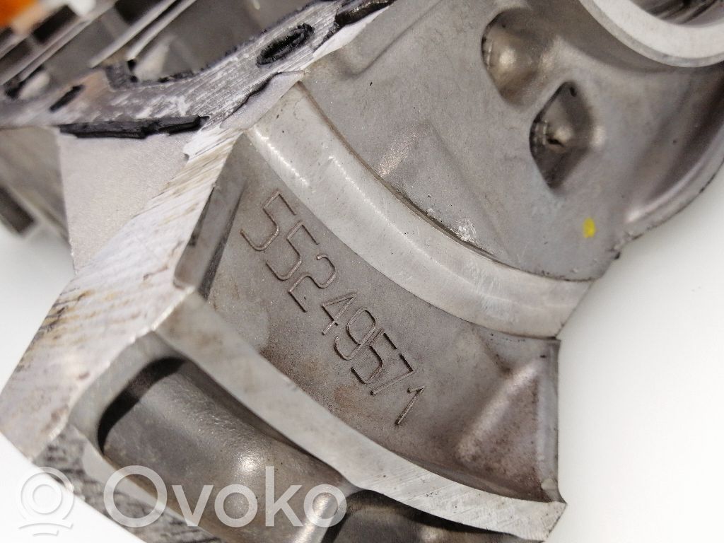 Opel Corsa E Öljypohja 