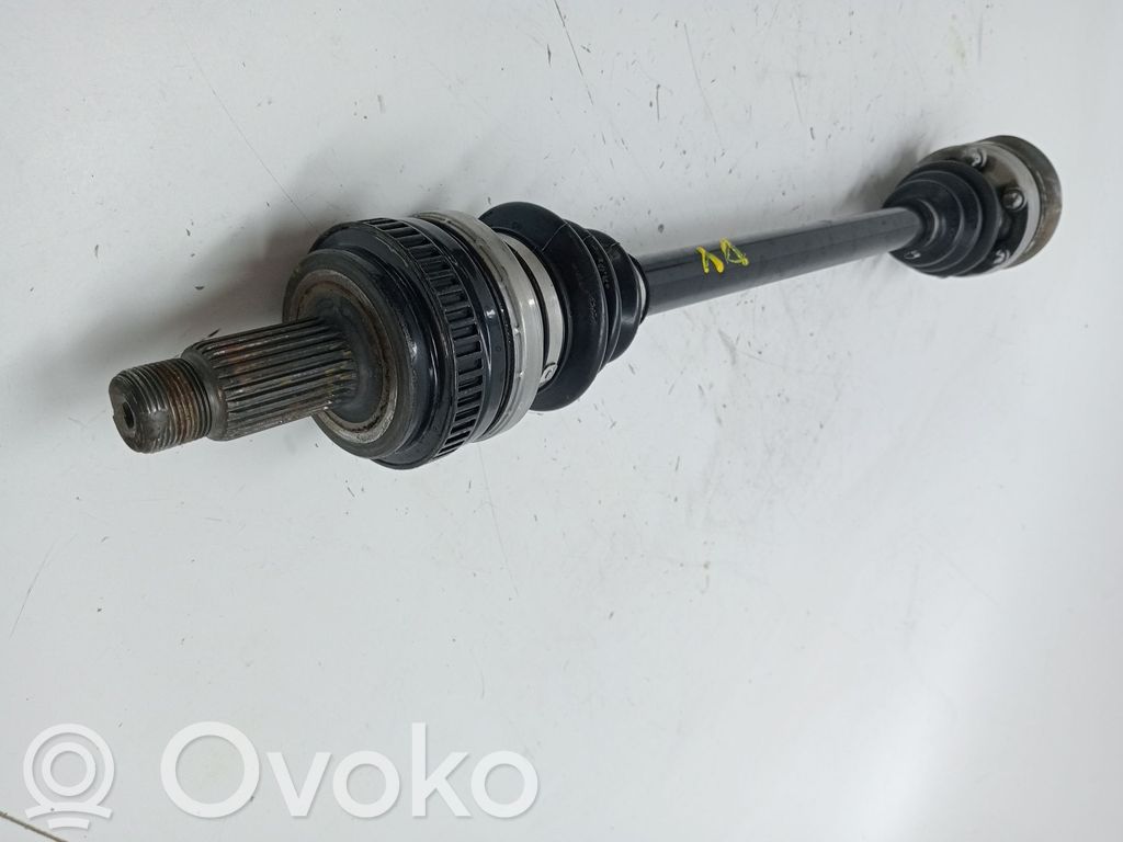 Eje propulsor/eje de transmisión trasero   33217547069