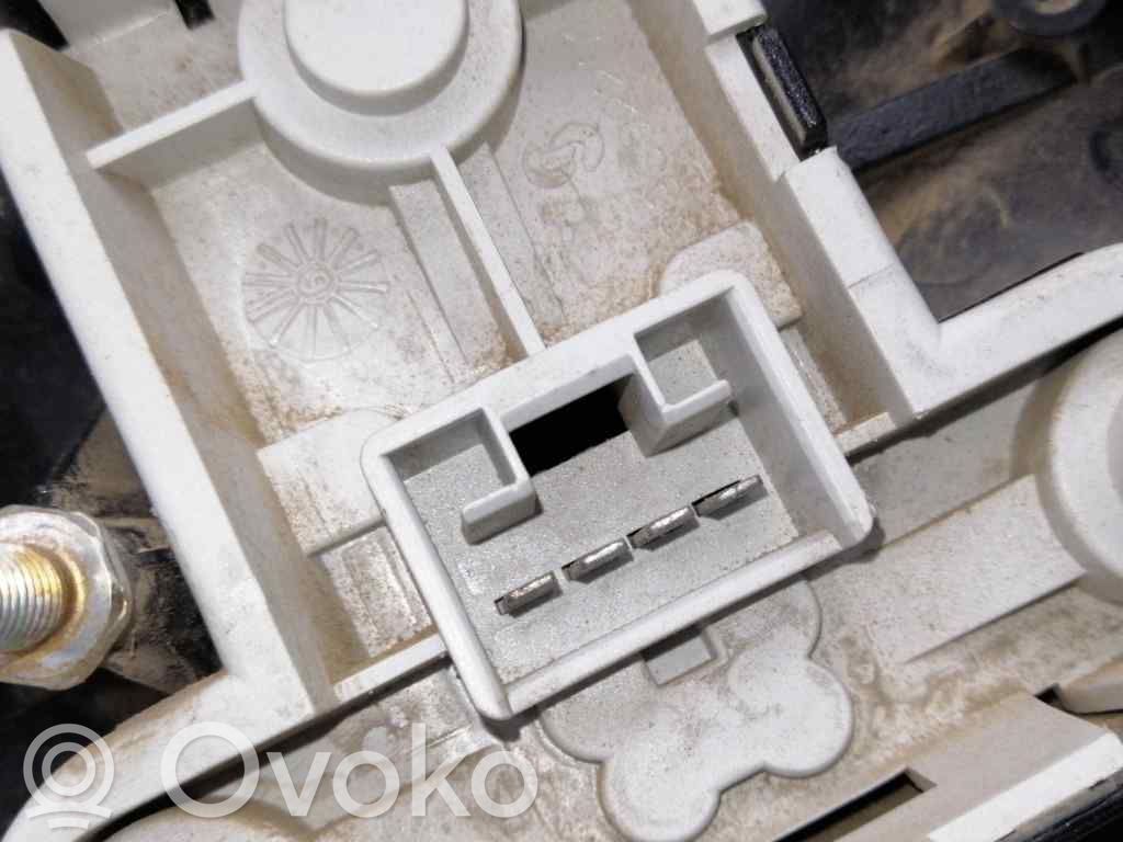 Lámpara de faros/luces traseros   82468761