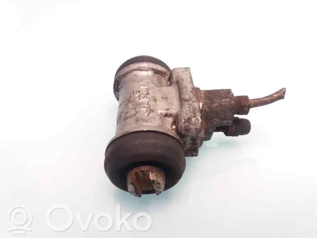 Nissan NP300 Cilindru frână spate