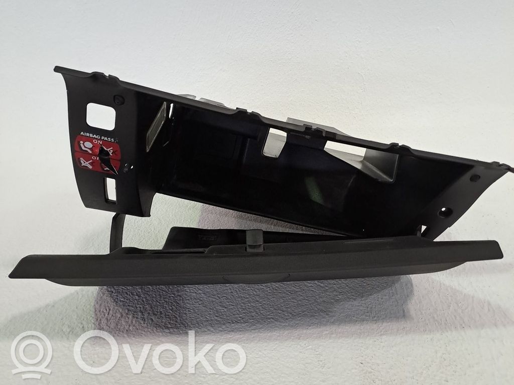 Citroen C4 I Daiktadėžė 