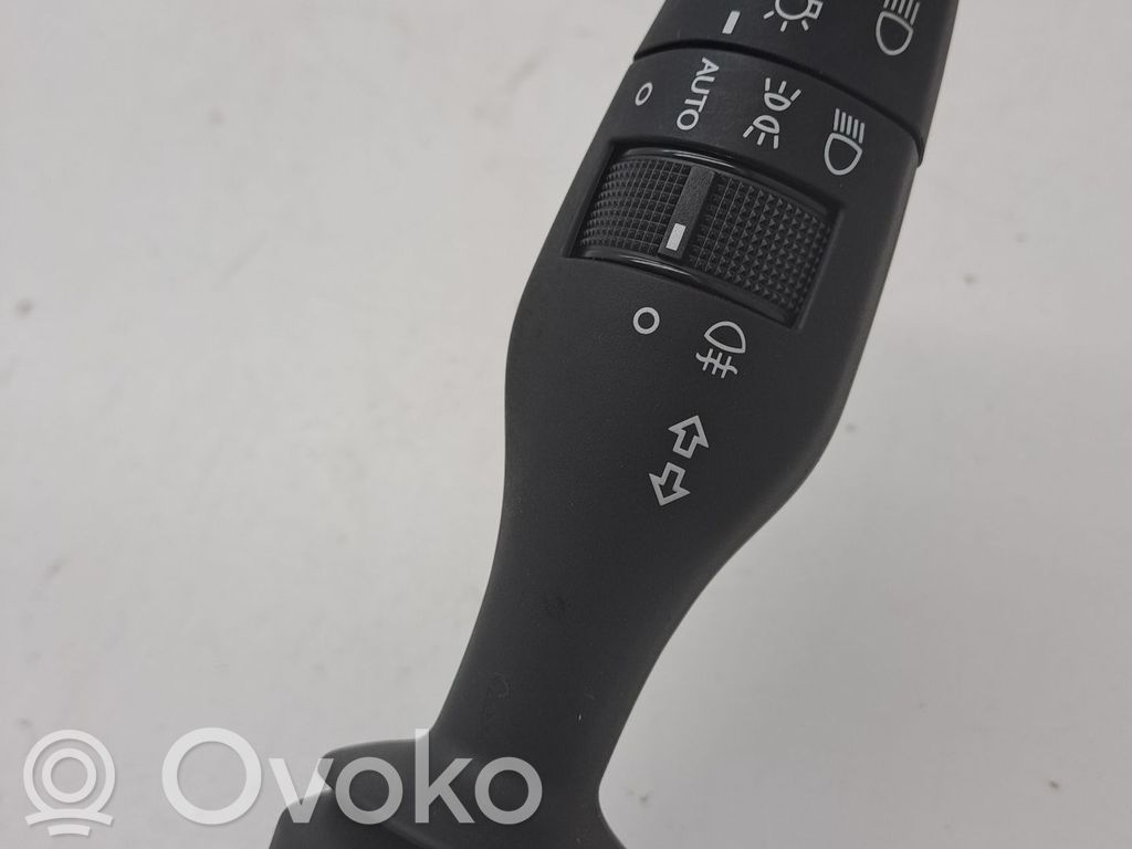 Lexus IS 200-300 Indicator stalk 