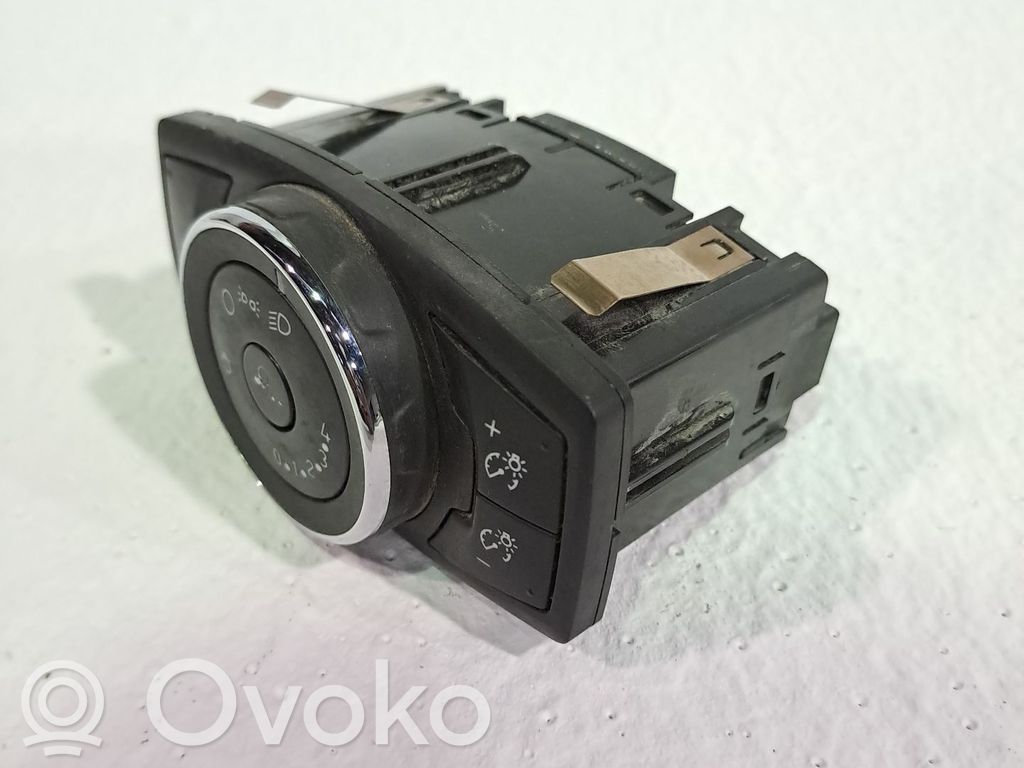 Ford Transit Courier Interruptor de luz 