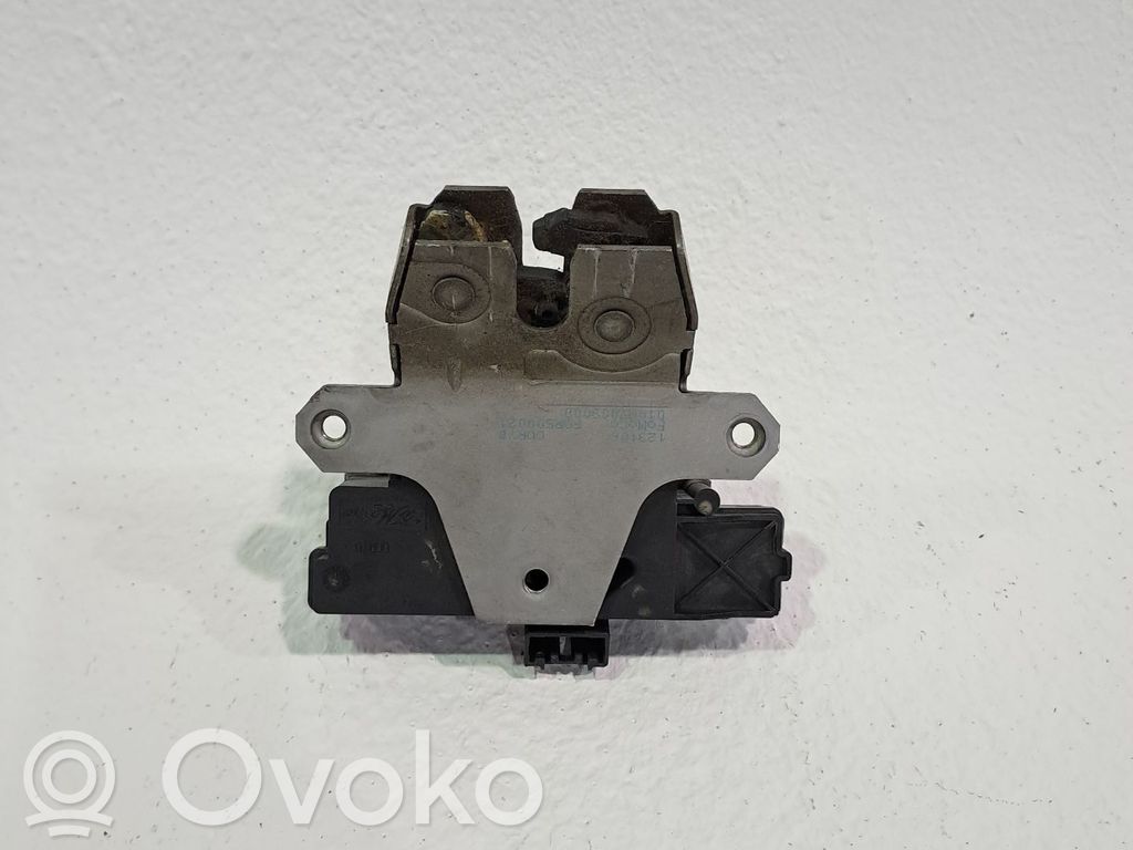 Land Rover Range Rover L322 Zamek klapy tylnej bagażnika 