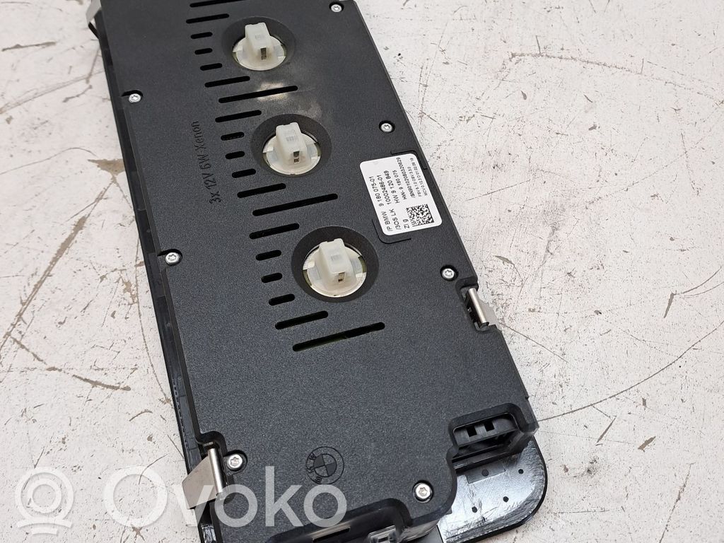 Kattokonsolin valaisinyksikön koristelista   61319225701