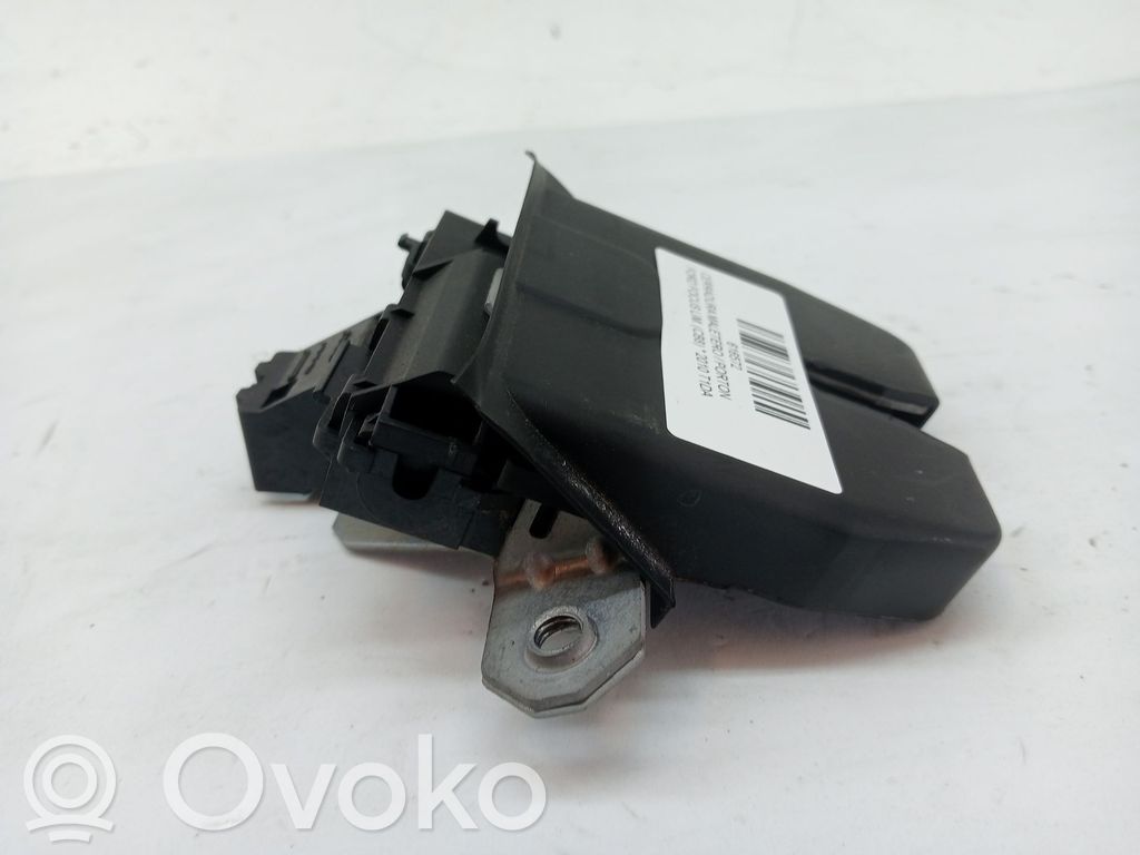 Spyna galinio borto   1920840,8M51R442A66DB