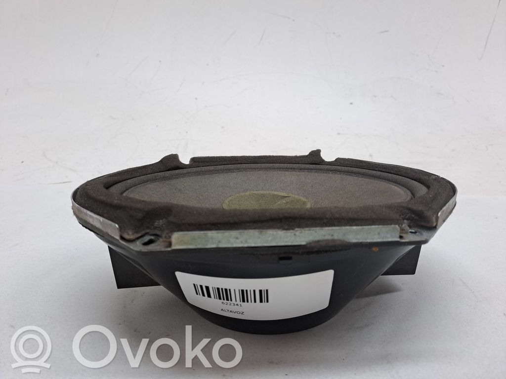 Altavoz de la puerta delantera   GJ6A66960